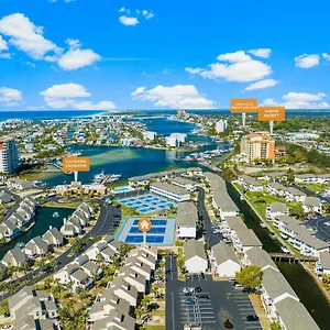 https://sandpiper-cove-by-panhandle-getaways.hotels-destin.com