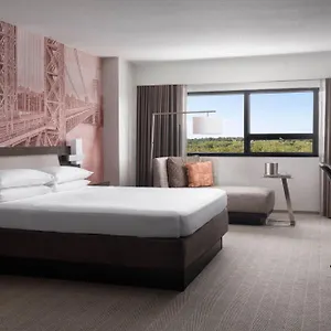 https://teaneck-marriott-at-glenpointe.us-newyorkcity.com