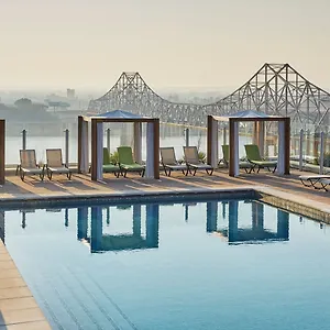 Four Seasons Отель
